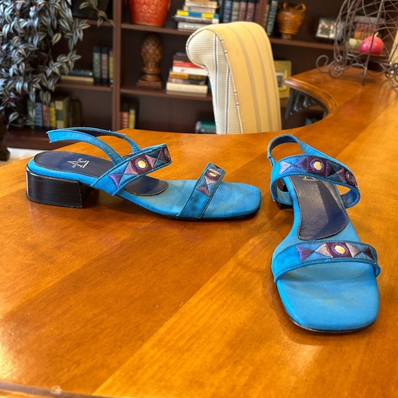 Anne Klein Vintage Blue Sandals - Picture 1 of 3